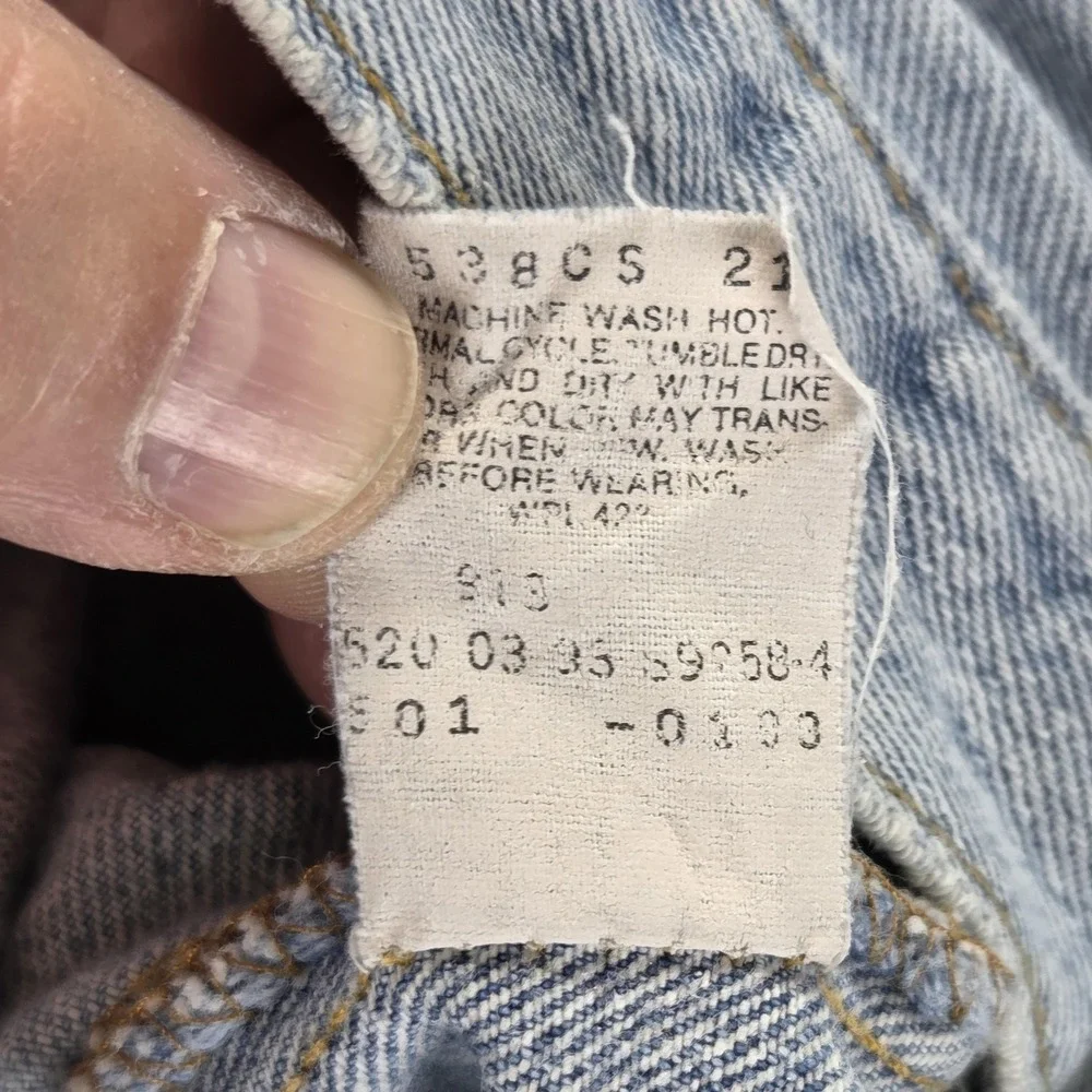 Levis 11203 important